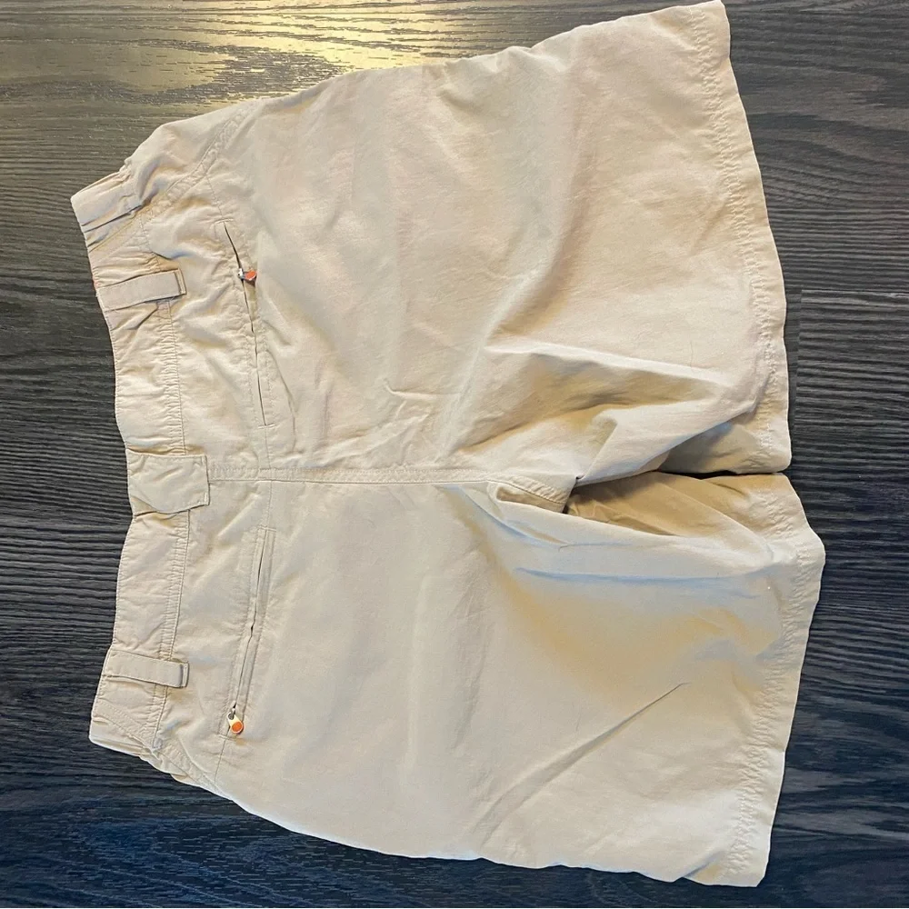 🍍L.L.BEAN SHORTS🍍POCKETS🍍8” inseam 🍍SIZE 14🍍O-1